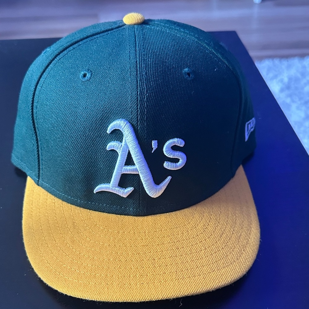 Green and Yellow A's Baseball Oakland Athletics fitted hat size 7 1/8